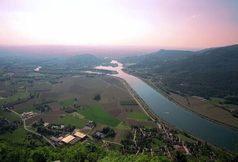 Отель Restaurant Les Bergeronnettes