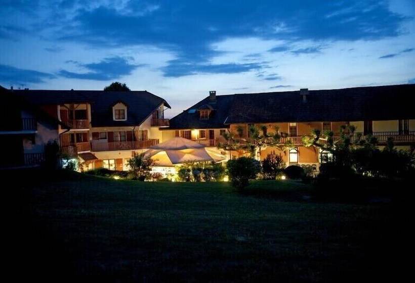 Отель Restaurant Les Bergeronnettes