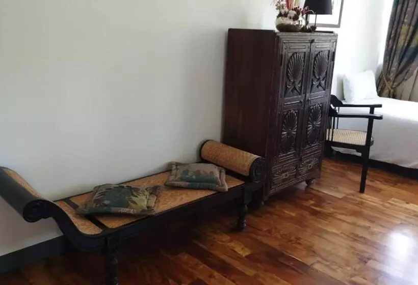 هتل Villa Angélique   Hôtel Classé Monument Historique
