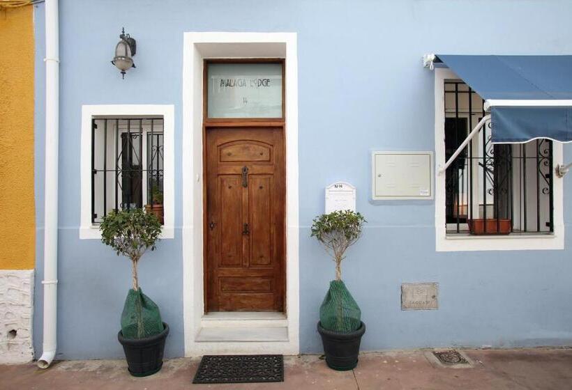 پانسیون Málaga Lodge Guesthouse