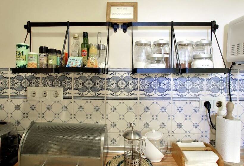 پانسیون Málaga Lodge Guesthouse