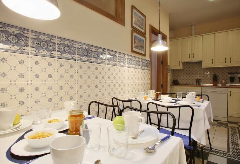 پانسیون Málaga Lodge Guesthouse