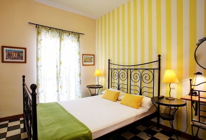 پانسیون Málaga Lodge Guesthouse
