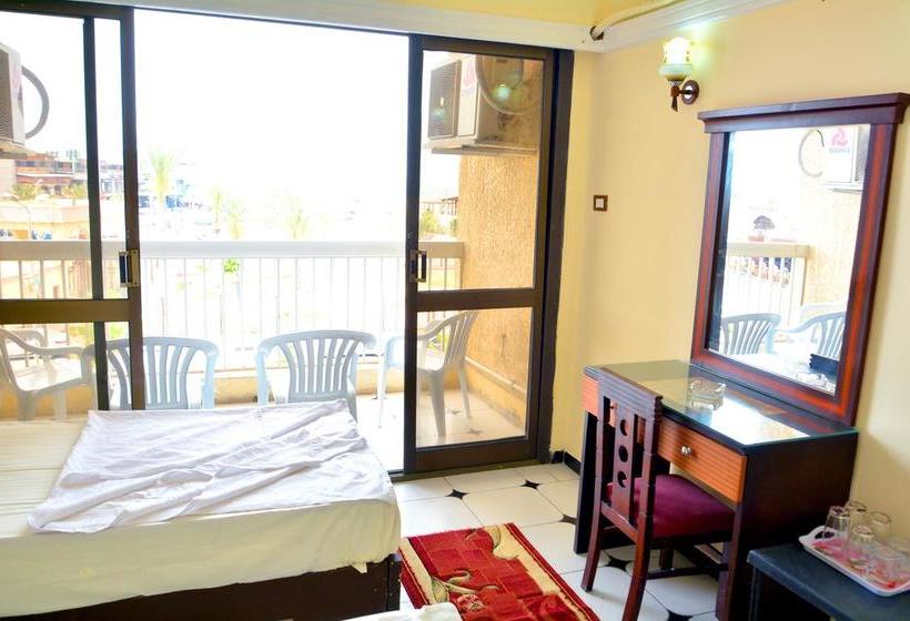 Port Said Hotel & Apartments