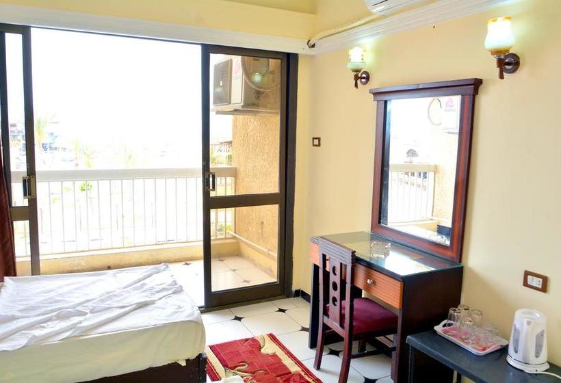 Port Said Hotel & Apartments