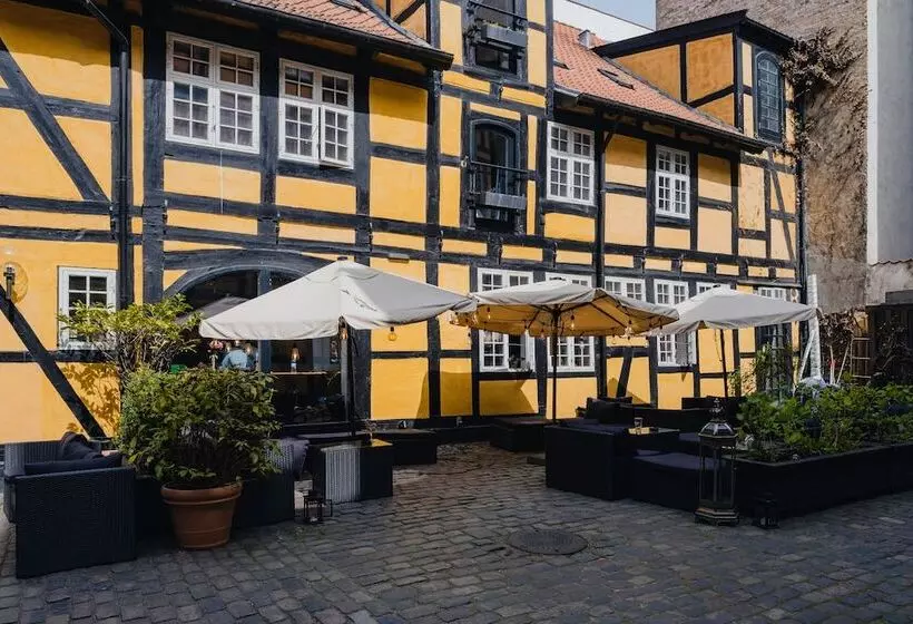 Retkeilymaja Capsule Hotel Nyhavn63