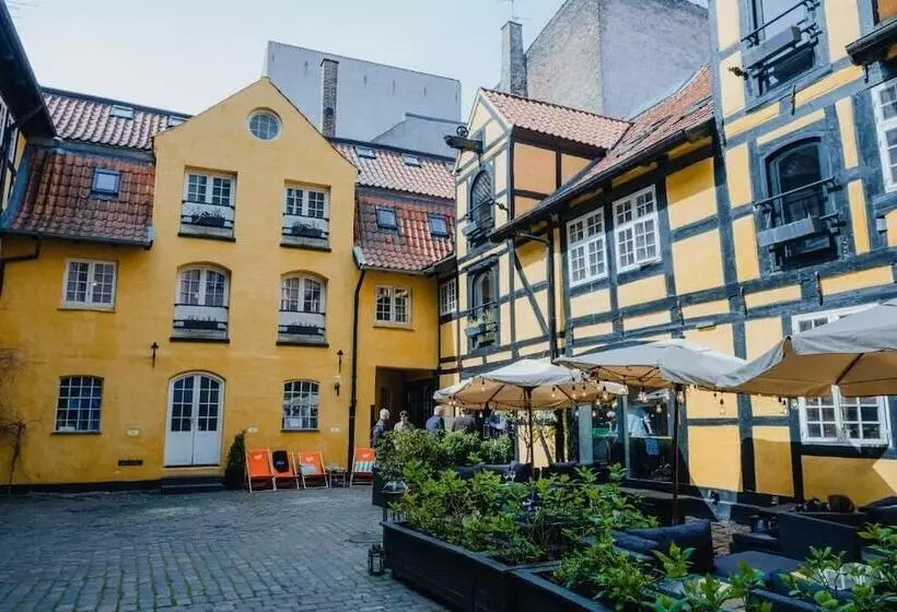 Retkeilymaja Capsule Hotel Nyhavn63