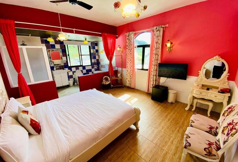 تختخواب و صبحانه 綠島寧靜海潛水 城堡館 Twinkleocean Diving Hostel