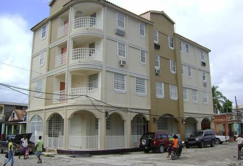 Caribbean Hotel Cayes