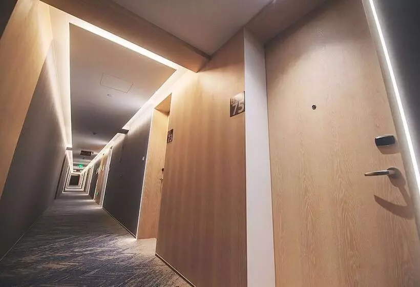 ホテル Holiday Inn Express Shanghai Songjiang Fangta, An Ihg
