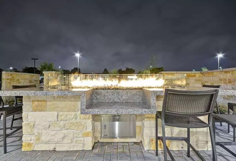 Hotelli Home2 Suites By Hilton Dallas Addison