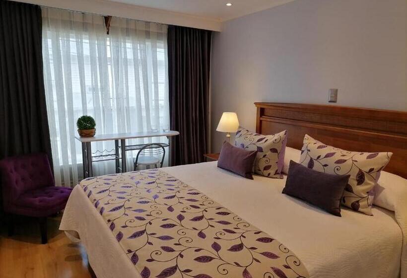 هتل Puerta Del Lago