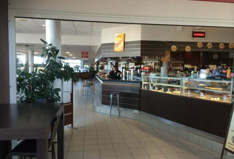 Отель Relais De Barbezieux