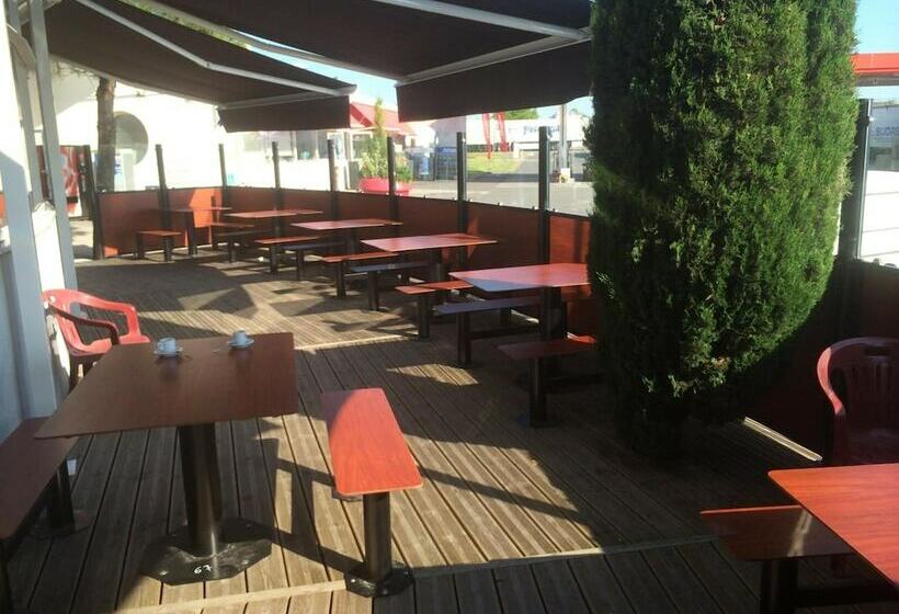 Отель Relais De Barbezieux