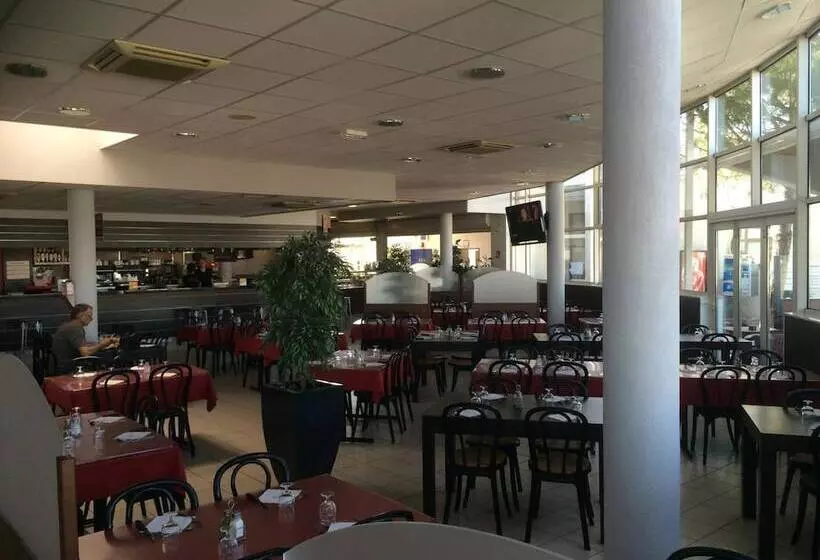ホテル Relais De Barbezieux