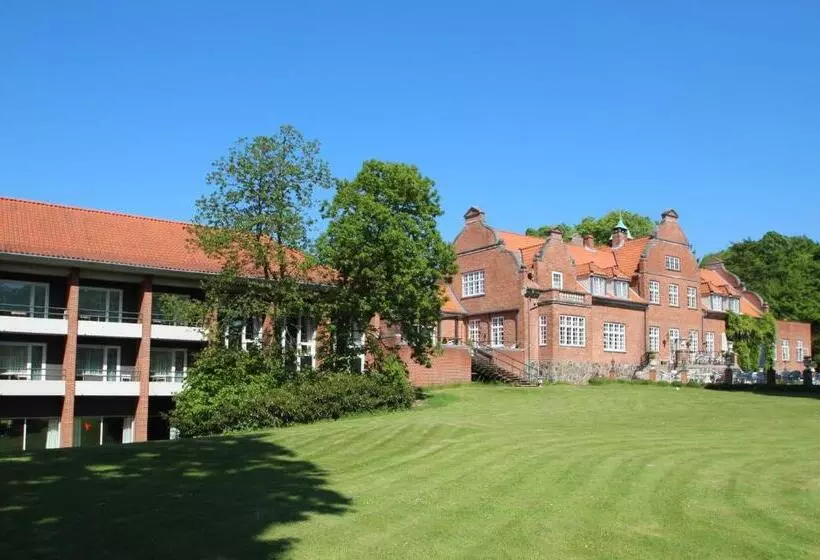 Hotelli Sauntehus Castle