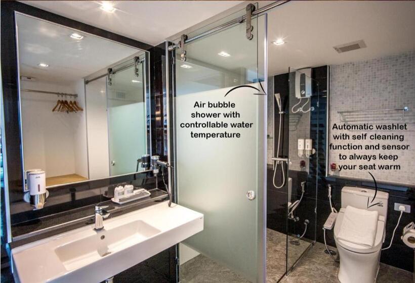 בית מלון כפרי The Three Hat Yai