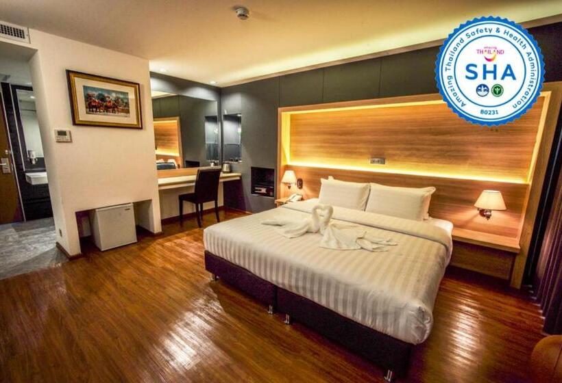 בית מלון כפרי The Three Hat Yai