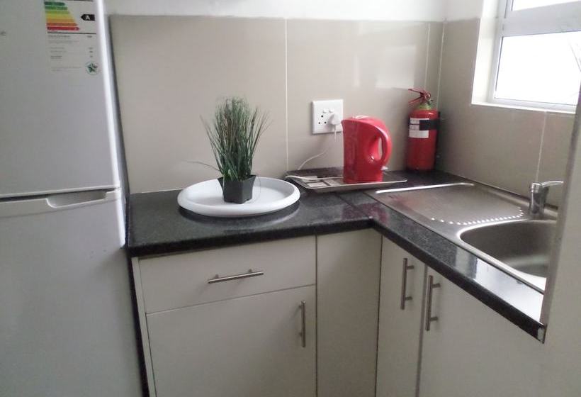 فندق صغير Saldanha Bay Inn