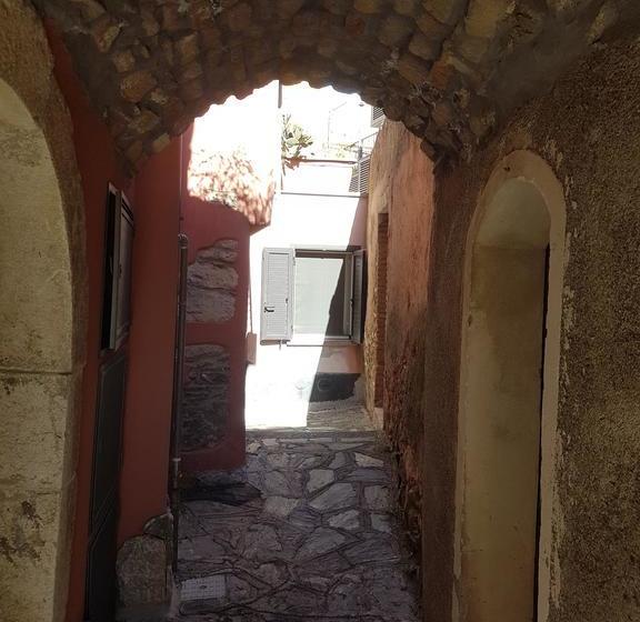 مبيت وإفطار Chiocciola House