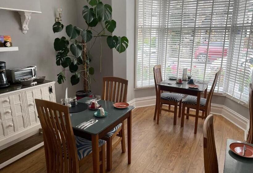 مبيت وإفطار Glendale Guest House