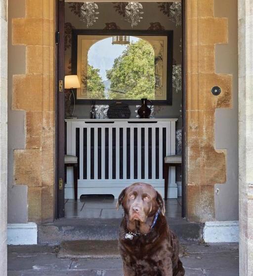 مبيت وإفطار The Den At Backwell Down