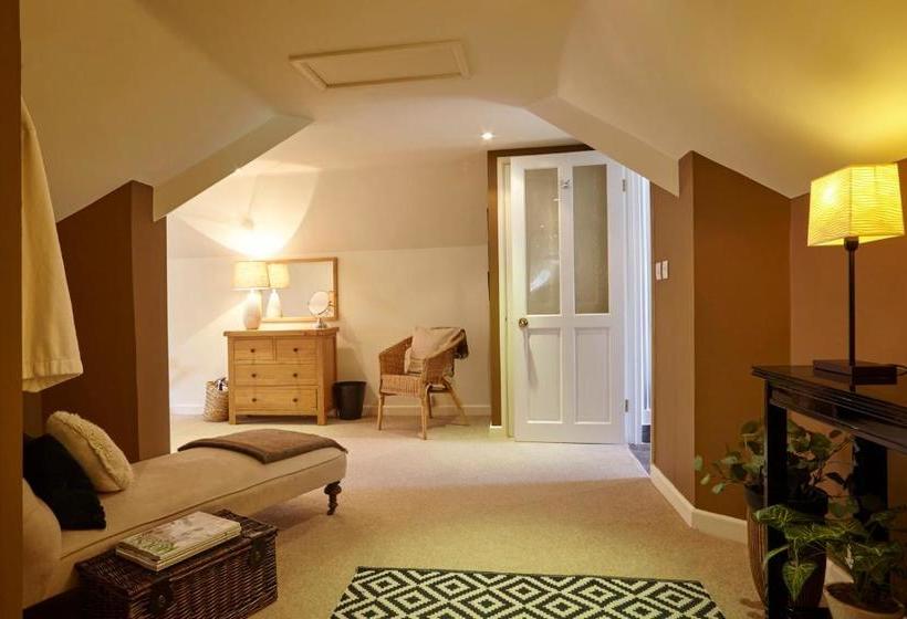 مبيت وإفطار The Den At Backwell Down