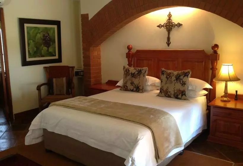 Berit Country Home & Chapel