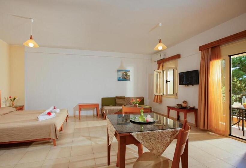 Fotis Studios Apartments