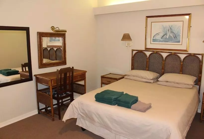 Glenmore Sands Beach Resort
