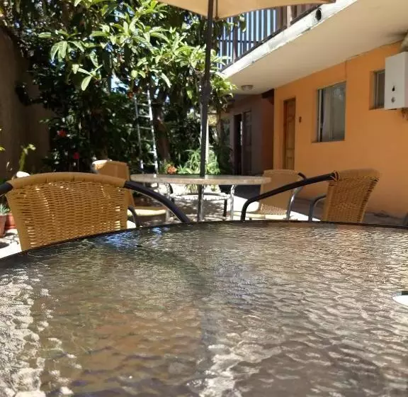 簡易ホテル Piezas Con Baño Privado Economicas