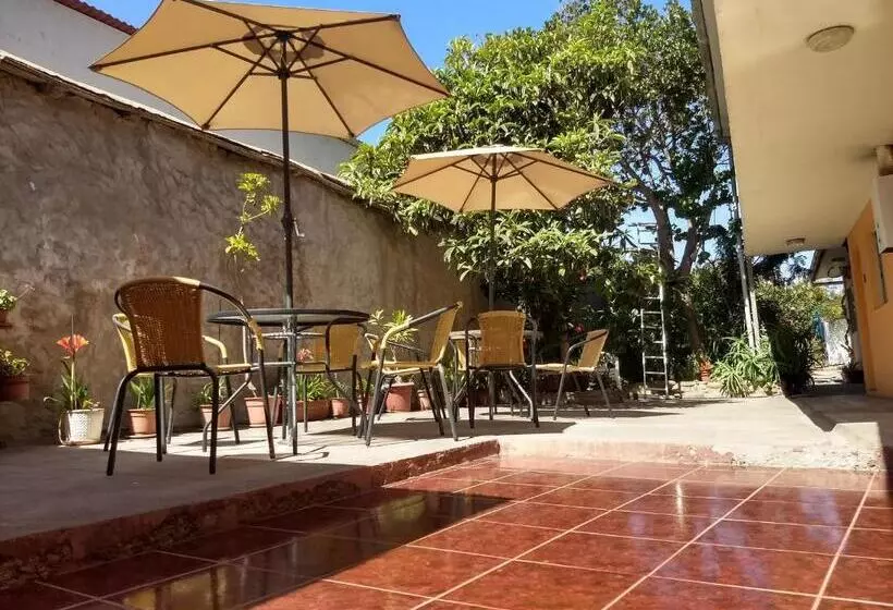 簡易ホテル Piezas Con Baño Privado Economicas