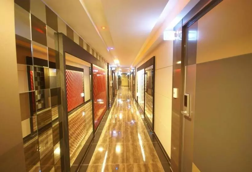 Ava Hotel Changwon