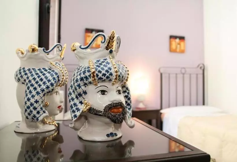 هتل B&b Regina Carolina
