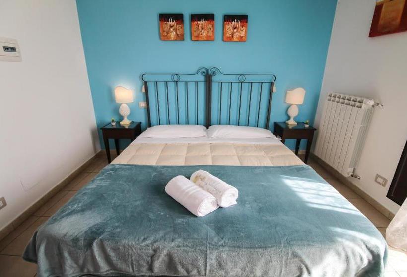 Отель B&b Regina Carolina