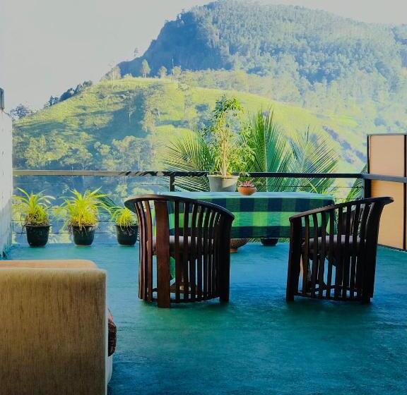 Hotell Ella Hide View