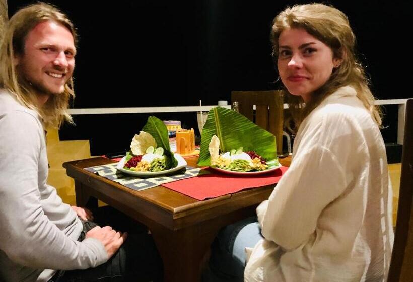 Hotell Ella Hide View