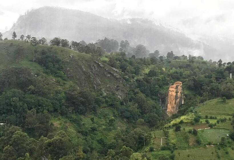 Hotell Ella Hide View