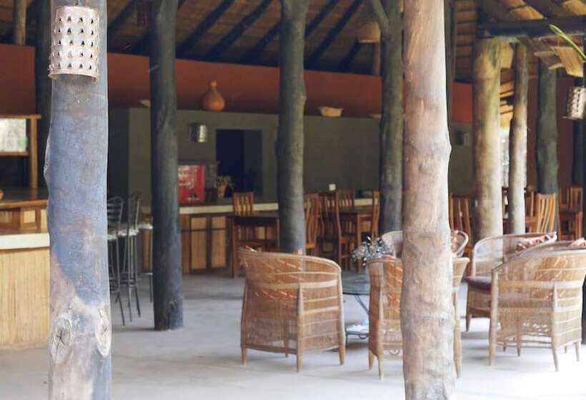 هتل Munga Eco Lodge