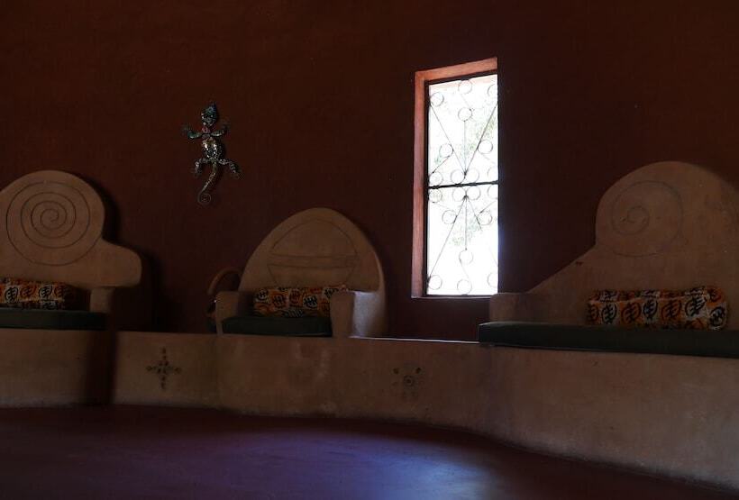 هتل Munga Eco Lodge