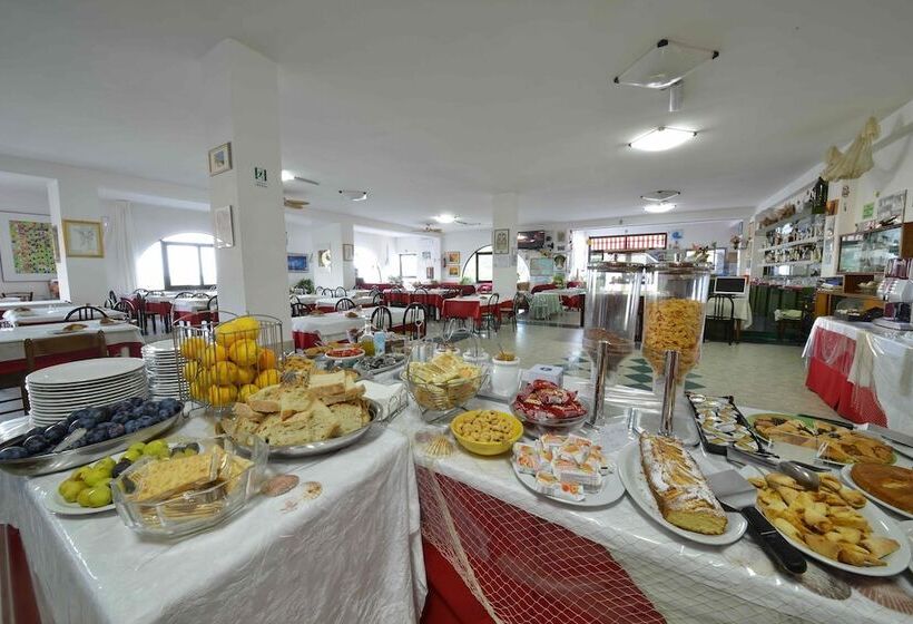 Отель Piccolo Paradiso