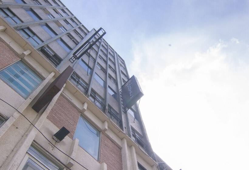 O2 Hotel Taipei Main Station