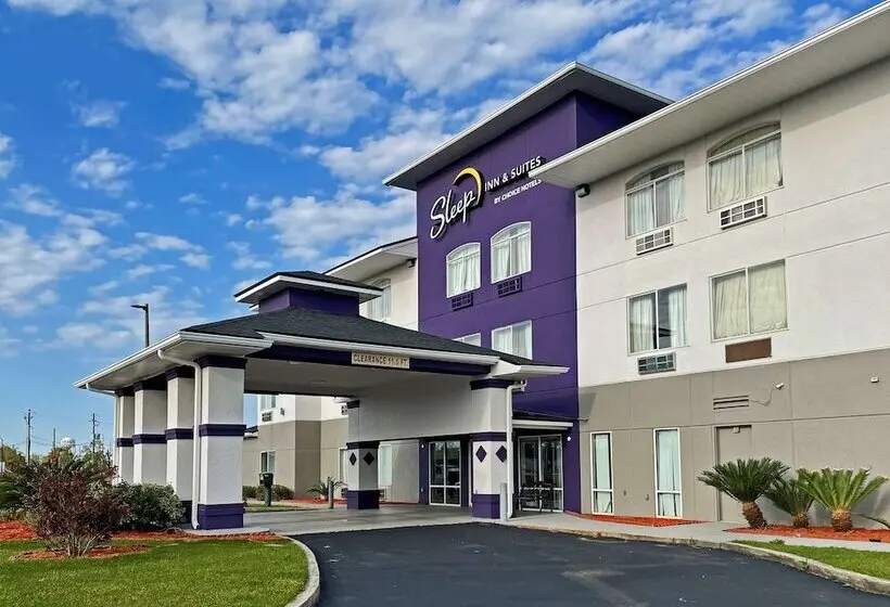 Hotelli Sleep Inn & Suites