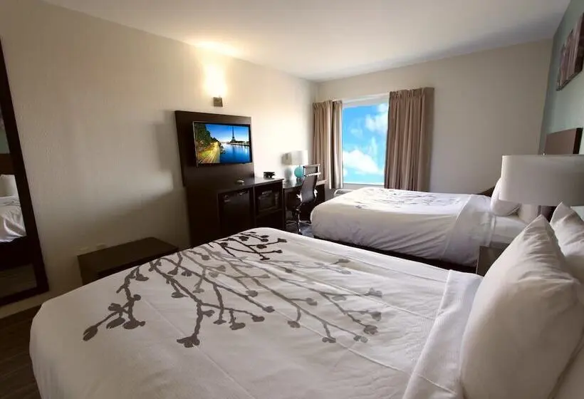 Hotelli Sleep Inn & Suites