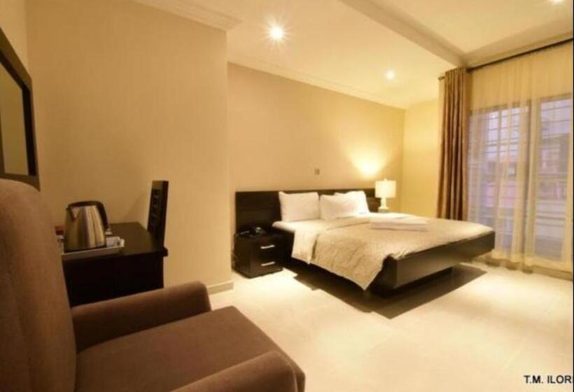 هتل Villa Thirty Three