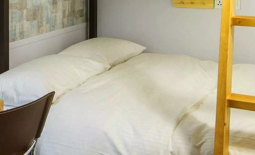 Houze Hostel