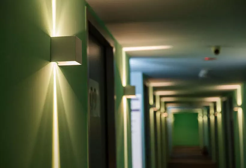 Houze Hostel