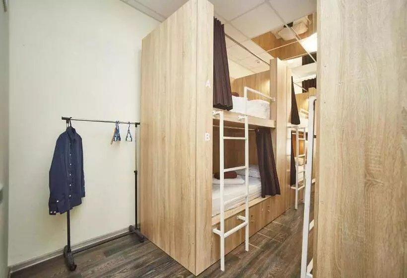 Old Courtyard Hostel