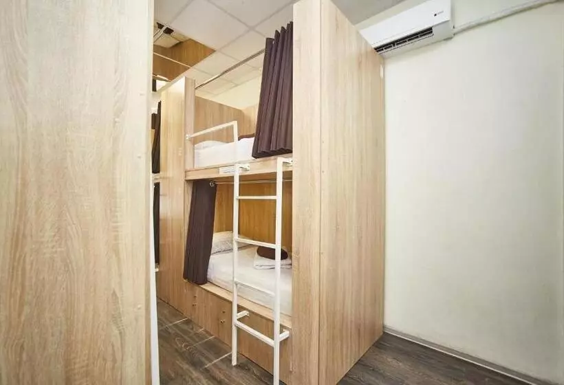 Old Courtyard Hostel