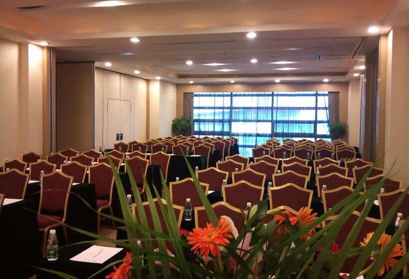 Pengke Ingenious Hotel Oct Harbor